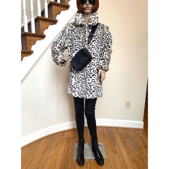 Snow leopard faux fur coat,  NWOT, S - Picture 7 of 14